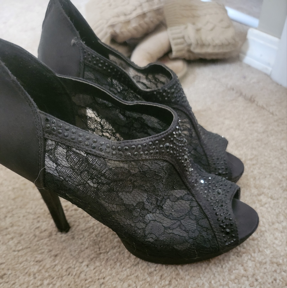 8.5 Black Mesh Heals